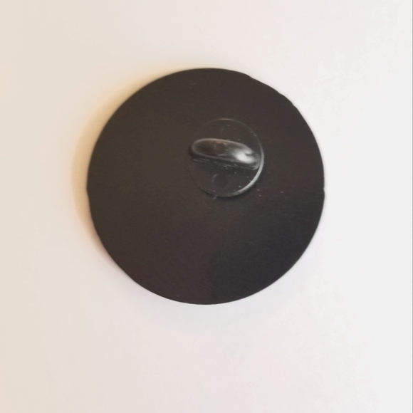 Friends Central Perk Enamel Pin - Picture 2 of 4